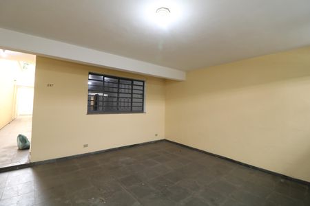 Garagem de casa à venda com 3 quartos, 147m² em Vila Olinda, São Paulo