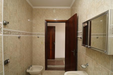 Banheiro da Suíte de casa à venda com 3 quartos, 147m² em Vila Olinda, São Paulo