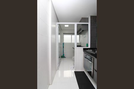 Cozinha de apartamento para alugar com 2 quartos, 73m² em Jardim Caboré, São Paulo
