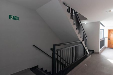 Apartamento à venda com 36m², 2 quartos e sem vaga Apartamento à venda com 36m², 2 quartos e sem vagaEscadas