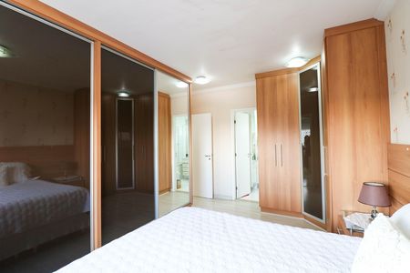 Apartamento à venda com 132m², 3 quartos e 2 vagas Apartamento à venda com 132m², 3 quartos e 2 vagasSuíte 3