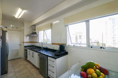 Apartamento à venda com 132m², 3 quartos e 2 vagas Apartamento à venda com 132m², 3 quartos e 2 vagasCozinha