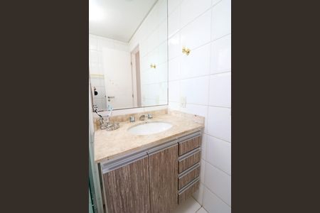 Apartamento à venda com 132m², 3 quartos e 2 vagas Apartamento à venda com 132m², 3 quartos e 2 vagasBanheiro da Suíte 2