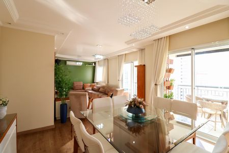Apartamento à venda com 132m², 3 quartos e 2 vagas Apartamento à venda com 132m², 3 quartos e 2 vagasSala