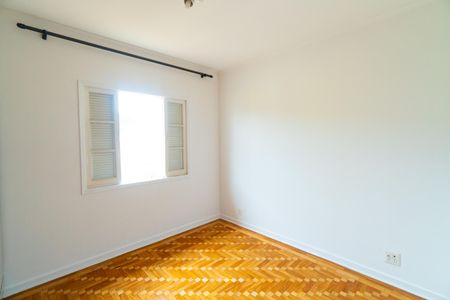 Casa para alugar com 132m², 3 quartos e 2 vagasQuarto 1