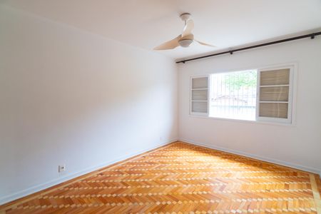 Casa para alugar com 132m², 3 quartos e 2 vagasQuarto 2