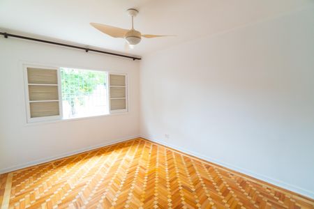 Casa para alugar com 132m², 3 quartos e 2 vagasQuarto 2