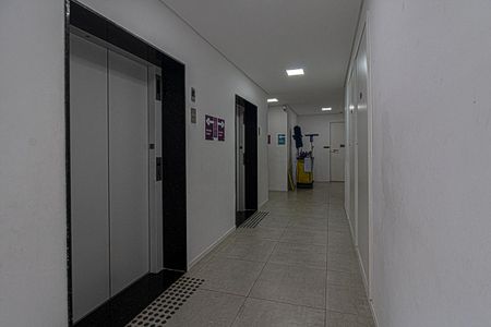 hall de entrada_2 de apartamento para alugar com 1 quarto, 25m² em Sacoma, São Paulo