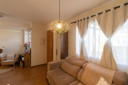 Casa de condomínio para alugar com 77m², 3 quartos e 2 vagas Casa de condomínio para alugar com 77m², 3 quartos e 2 vagasSalas
