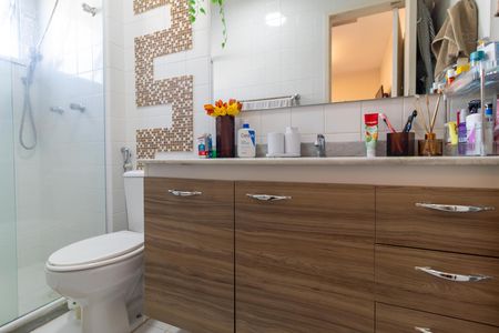 Casa de condomínio para alugar com 77m², 3 quartos e 2 vagas Casa de condomínio para alugar com 77m², 3 quartos e 2 vagasBanheiro da Suíte