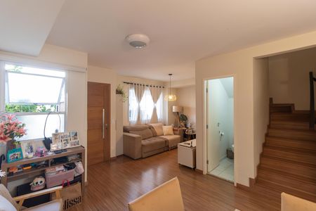 Casa de condomínio para alugar com 77m², 3 quartos e 2 vagas Casa de condomínio para alugar com 77m², 3 quartos e 2 vagasSalas