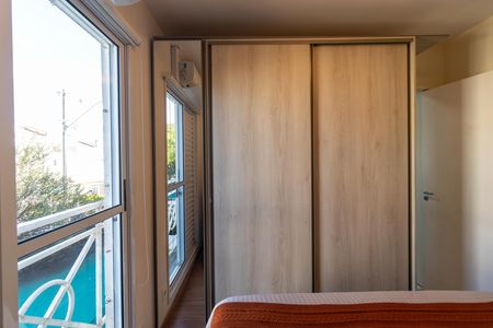 Casa de condomínio para alugar com 77m², 3 quartos e 2 vagas Casa de condomínio para alugar com 77m², 3 quartos e 2 vagasSuíte
