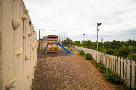 Casa de condomínio para alugar com 77m², 3 quartos e 2 vagas Casa de condomínio para alugar com 77m², 3 quartos e 2 vagasÁrea comum - Playground