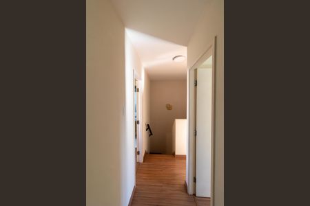 Casa de condomínio para alugar com 77m², 3 quartos e 2 vagas Casa de condomínio para alugar com 77m², 3 quartos e 2 vagasCorredor