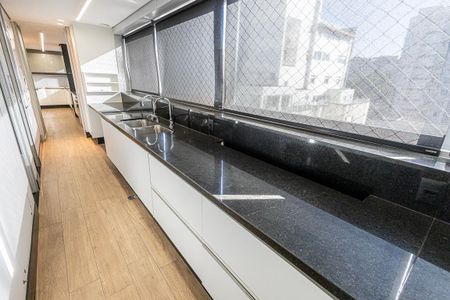 Apartamento à venda com 311m², 4 quartos e 4 vagas Apartamento à venda com 311m², 4 quartos e 4 vagasarea de serviço