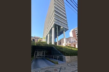 Apartamento à venda com 311m², 4 quartos e 4 vagas Apartamento à venda com 311m², 4 quartos e 4 vagasFachada