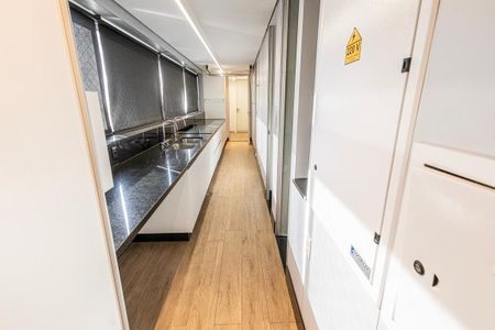 Apartamento à venda com 311m², 4 quartos e 4 vagas Apartamento à venda com 311m², 4 quartos e 4 vagasarea de serviço