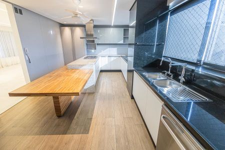 cozinha de apartamento à venda com 4 quartos, 311m² em Lourdes, Belo Horizonte