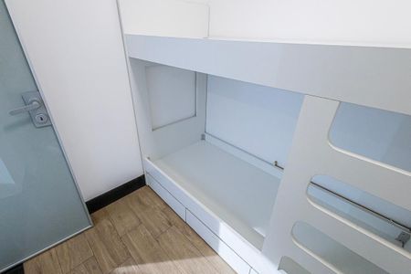 Apartamento à venda com 311m², 4 quartos e 4 vagas Apartamento à venda com 311m², 4 quartos e 4 vagasquarto de serviço