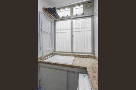 Apartamento à venda com 55m², 2 quartos e 2 vagas Apartamento à venda com 55m², 2 quartos e 2 vagasCozinha e Área de Serviço