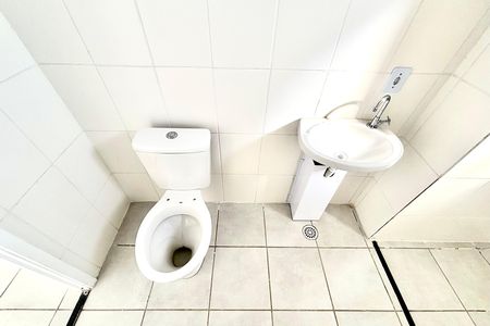 Apartamento para alugar com 46m², 2 quartos e sem vagaBanheiro 