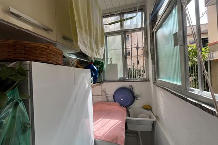 Apartamento à venda com 60m², 3 quartos e 1 vaga Apartamento à venda com 60m², 3 quartos e 1 vagaÁrea de Serviço