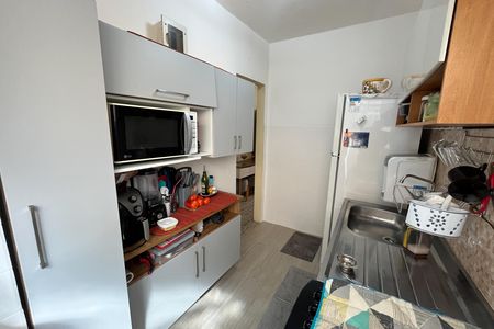 Cozinha de apartamento à venda com 3 quartos, 60m² em Portuguesa, Rio de Janeiro