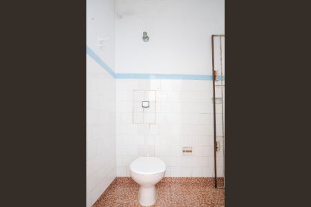 Banheiro área de serviço de casa à venda com 2 quartos, 398m² em Santa Paula, São Caetano do Sul