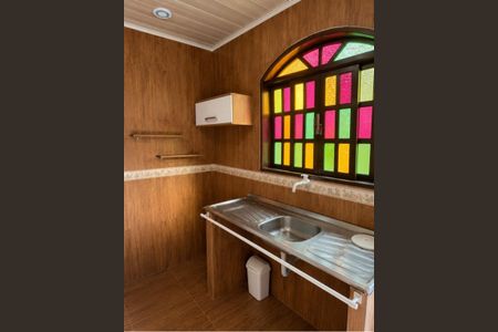 Cozinha de casa para alugar com 1 quarto, 36m² em Rocha, São Gonçalo