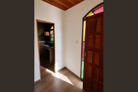 Sala de casa para alugar com 1 quarto, 36m² em Rocha, São Gonçalo