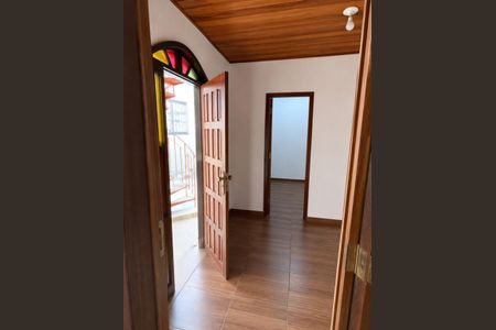 Sala de casa para alugar com 1 quarto, 36m² em Rocha, São Gonçalo