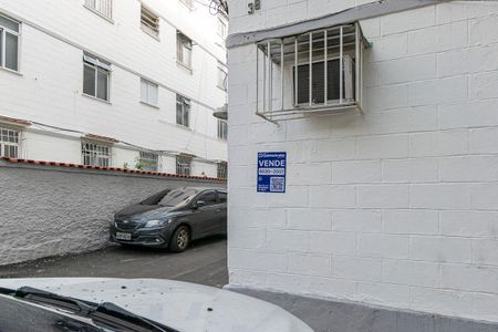 Placa de apartamento à venda com 3 quartos, 70m² em Vista Alegre, Rio de Janeiro