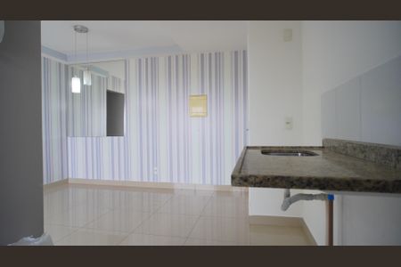 Cozinha  de apartamento para alugar com 3 quartos, 65m² em Humaitá, Porto Alegre