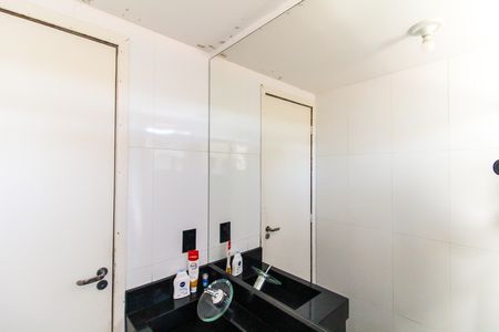 Banheiro de apartamento para alugar com 2 quartos, 45m² em Vila Cosmopolita, São Paulo