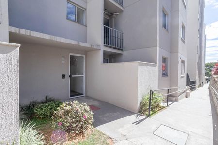 Apartamento à venda com 48m², 2 quartos e 1 vaga Apartamento à venda com 48m², 2 quartos e 1 vagaEntrada