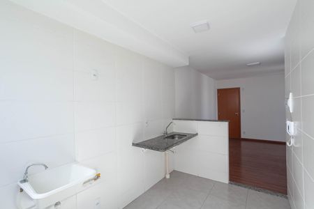 Apartamento à venda com 48m², 2 quartos e 1 vaga Apartamento à venda com 48m², 2 quartos e 1 vagaCozinha e Área de Serviço