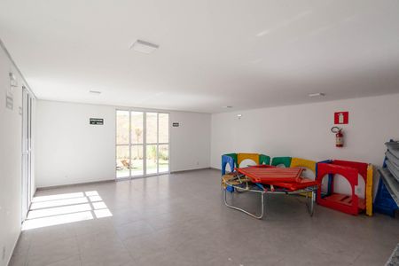 Apartamento à venda com 48m², 2 quartos e 1 vaga Apartamento à venda com 48m², 2 quartos e 1 vagaÁrea comum - Salão de festas