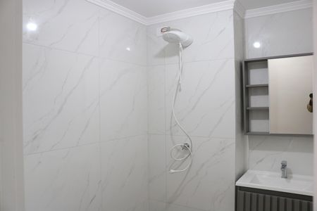 Banheiro de apartamento à venda com 2 quartos, 42m² em Barra Funda, São Paulo