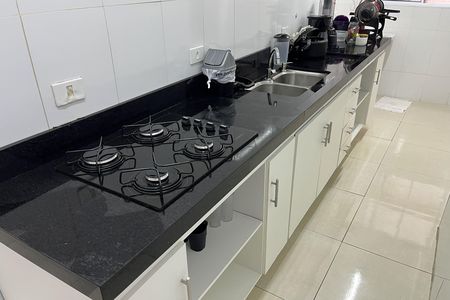 Apartamento para alugar com 93m², 2 quartos e sem vagaCozinha e Área de Serviço
