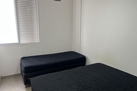 Quarto de apartamento para alugar com 2 quartos, 93m² em Gonzaga, Santos