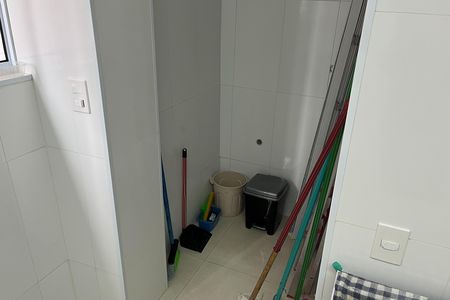 Apartamento para alugar com 93m², 2 quartos e sem vagaCozinha e Área de Serviço