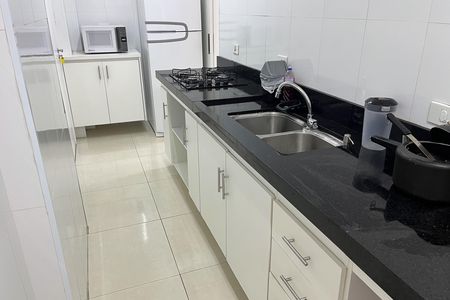 Apartamento para alugar com 93m², 2 quartos e sem vagaCozinha e Área de Serviço