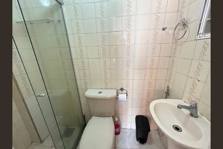 Banheiro de apartamento para alugar com 2 quartos, 73m² em Campinho, Rio de Janeiro