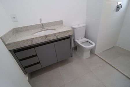 Apartamento para alugar com 96m², 2 quartos e 2 vagasBanheiro da Suíte 1