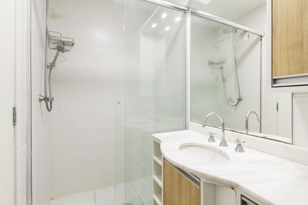 Apartamento para alugar com 62m², 2 quartos e 1 vaga Apartamento para alugar com 62m², 2 quartos e 1 vagaBanheiro da Suíte