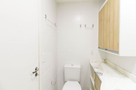 Apartamento para alugar com 62m², 2 quartos e 1 vaga Apartamento para alugar com 62m², 2 quartos e 1 vagaBanheiro