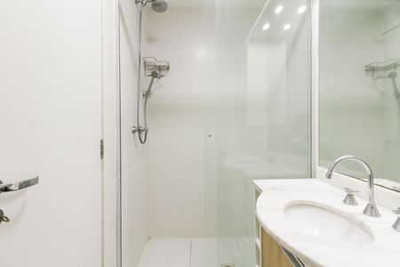 Apartamento para alugar com 62m², 2 quartos e 1 vaga Apartamento para alugar com 62m², 2 quartos e 1 vagaBanheiro da Suíte