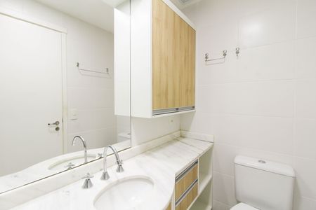 Apartamento para alugar com 62m², 2 quartos e 1 vaga Apartamento para alugar com 62m², 2 quartos e 1 vagaBanheiro da Suíte
