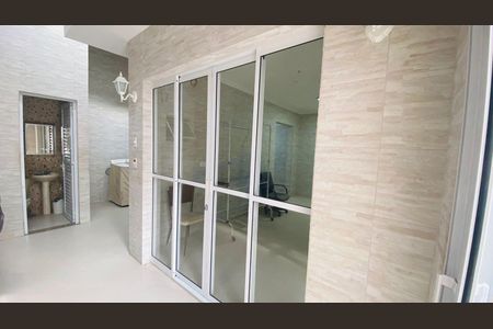 Casa à venda com 170m², 3 quartos e sem vaga