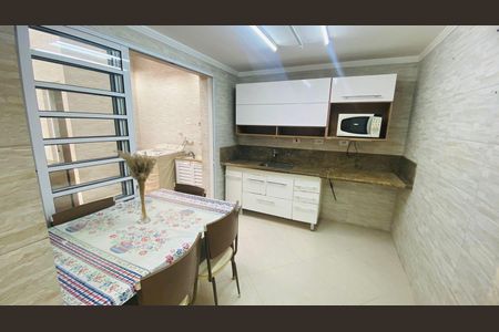 Casa à venda com 170m², 3 quartos e sem vaga